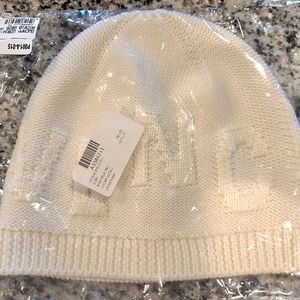 GIVENCHY UNISEX WHITE BEANIE MEN WOMEN NEW WITHOUT TAGS